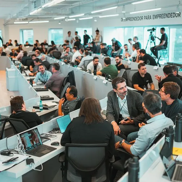 Imersão Base — aulas e networking entre alunos e embaixadores